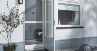 scharnierende hordeur